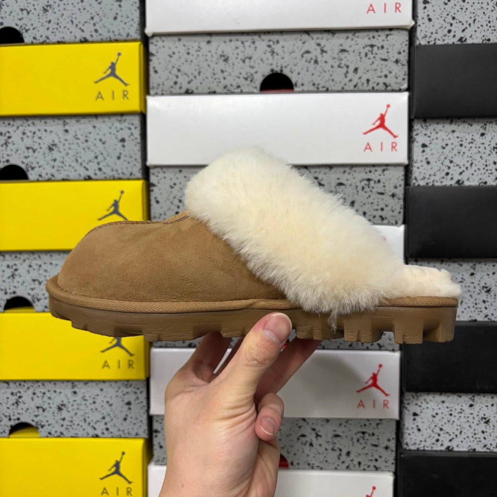 UGG Classic Shearling Clog – Open-Back Suede Mule with Voluminous Cream Shearling Upper on Chestnut Suede Base & Chunky Lug Sole