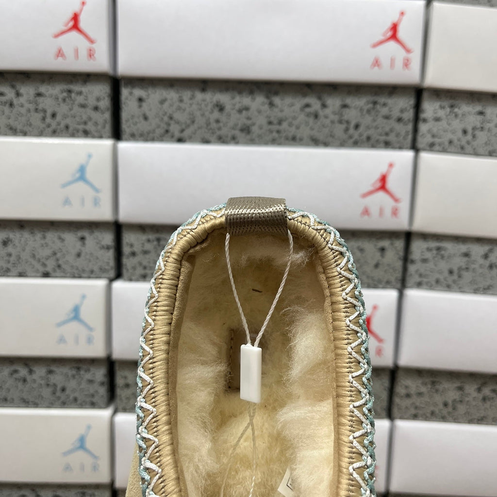 UGG Kallen Lace Platform Slipper – Suede Closed-Toe Mule with Shearling Lining, Blue & White Braided Collar Trim & Chunky Platform Sole in Sand