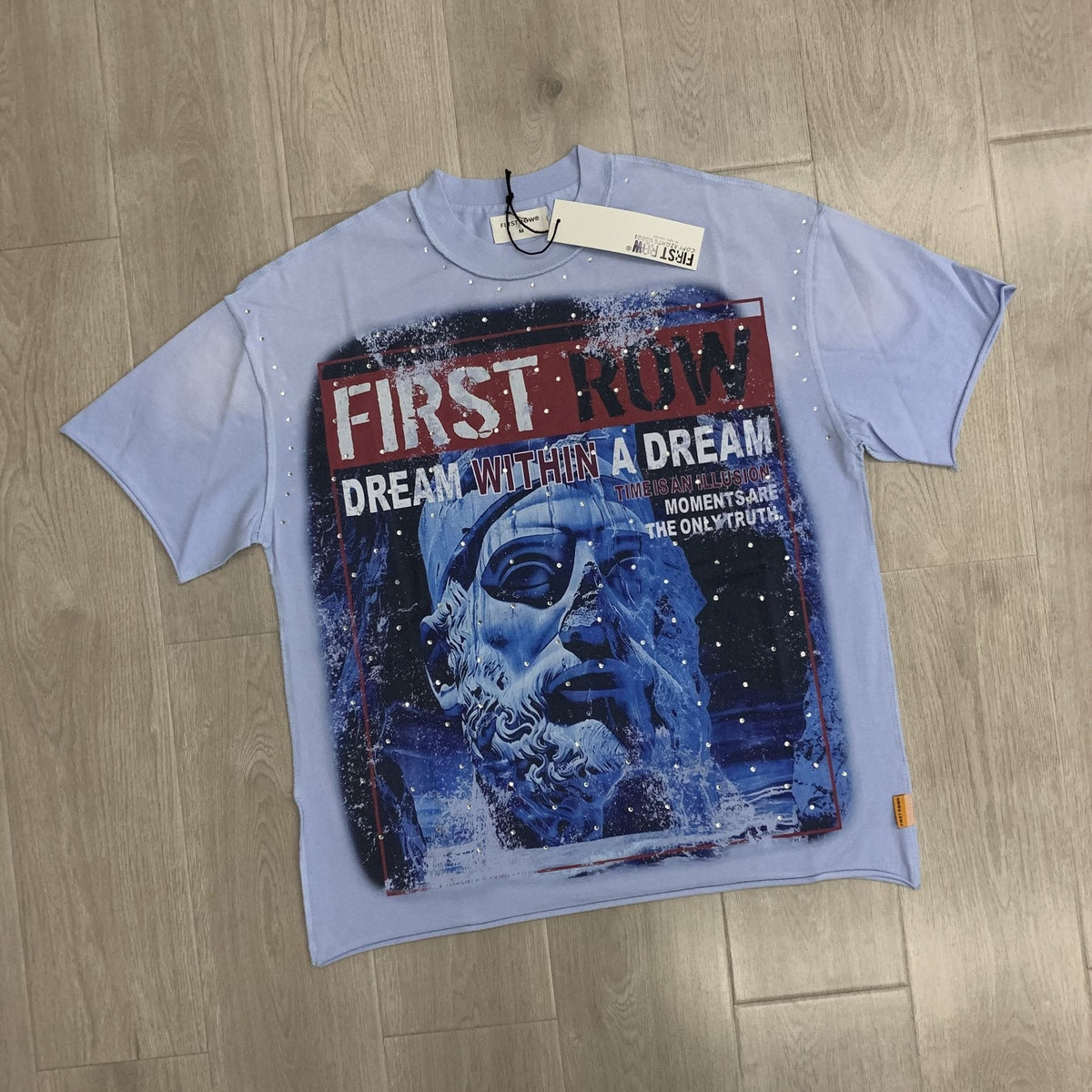 FIRST ROW Lost Utopia Ruins Dream Cropped T-Shirt