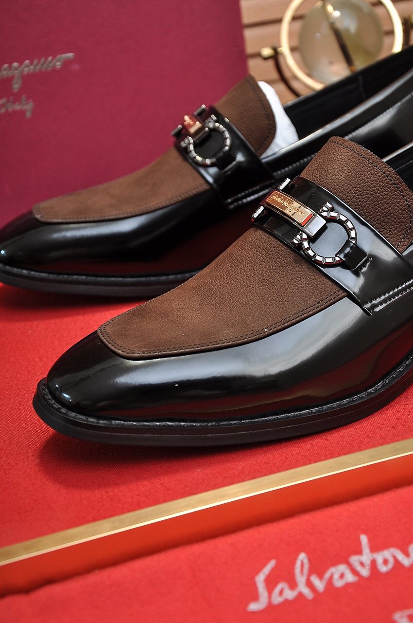Ferragamo Men's Black & Brown Metal Bit Loafers