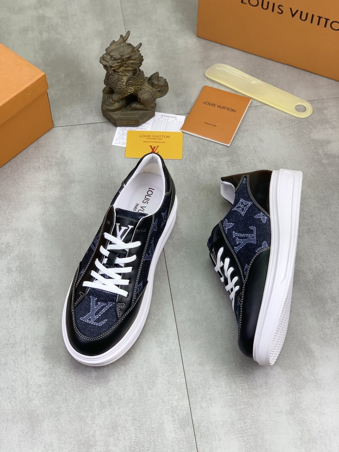 Louis Vuitton Patterned Low-Top Sneakers