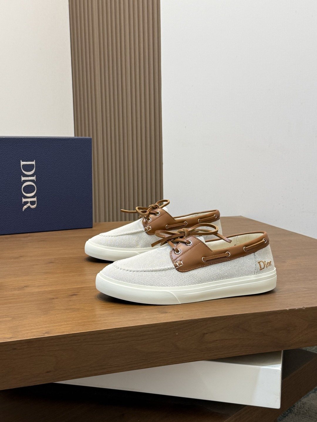 Dior Men's Contrast-Trim Lace-Up Casual Shoes