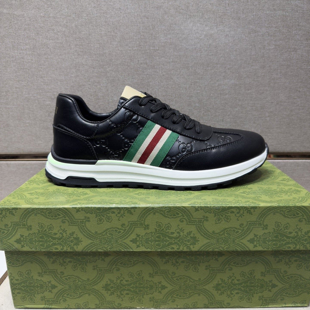 Gucci Men's Striped Low-Top Sneakers