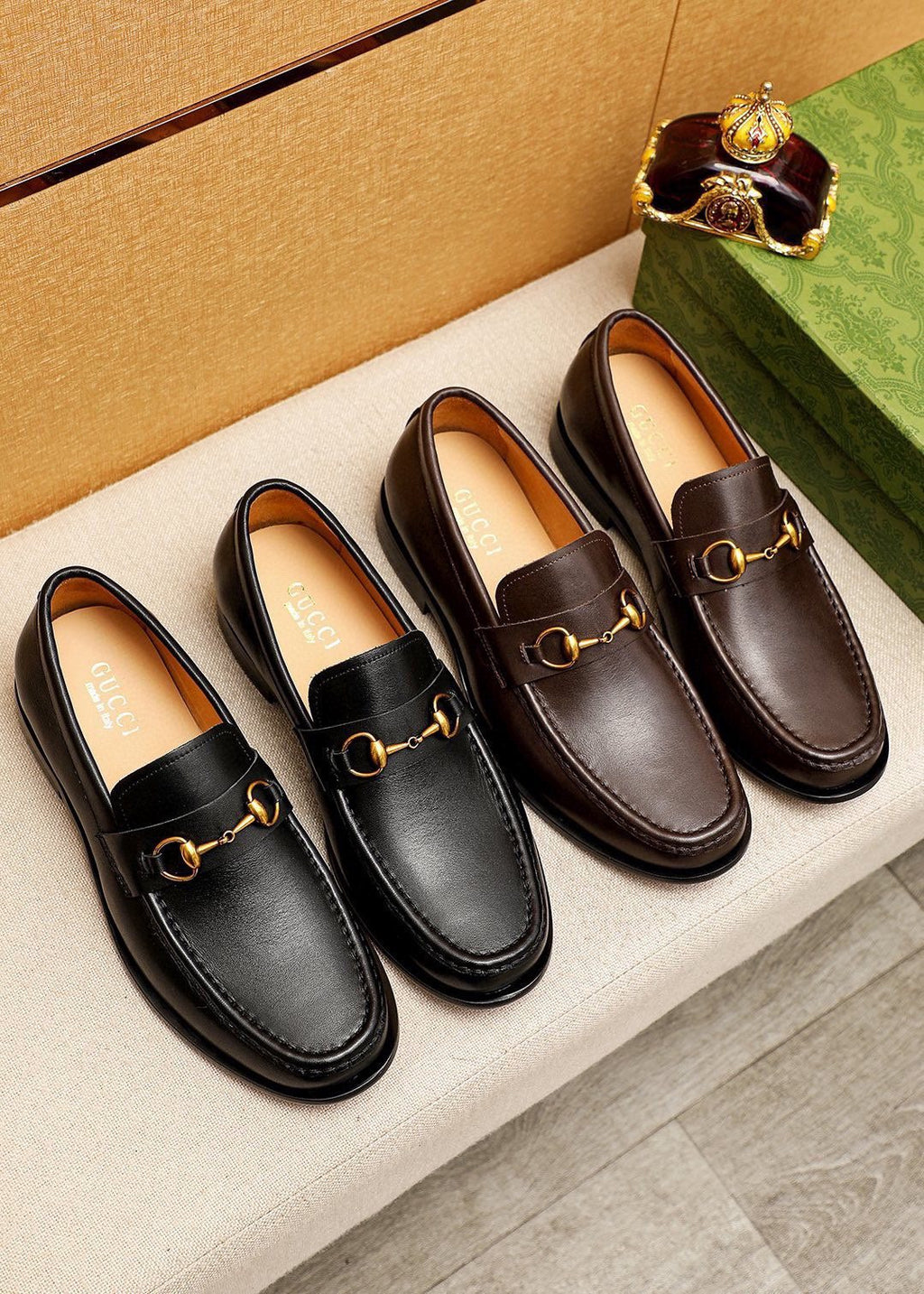 GUCCI Leather Horsebit Loafers